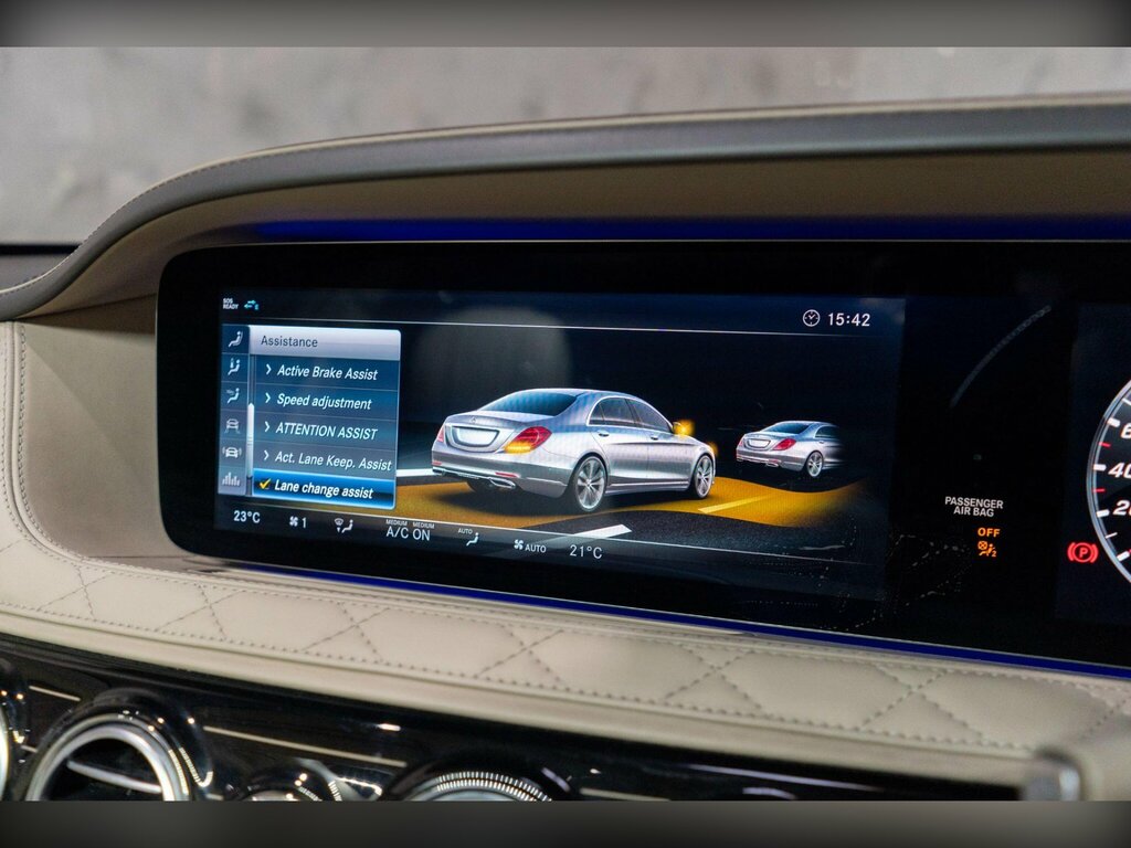 Mercedes-Benz Maybach S Class S 650 Maybach Blue #32
