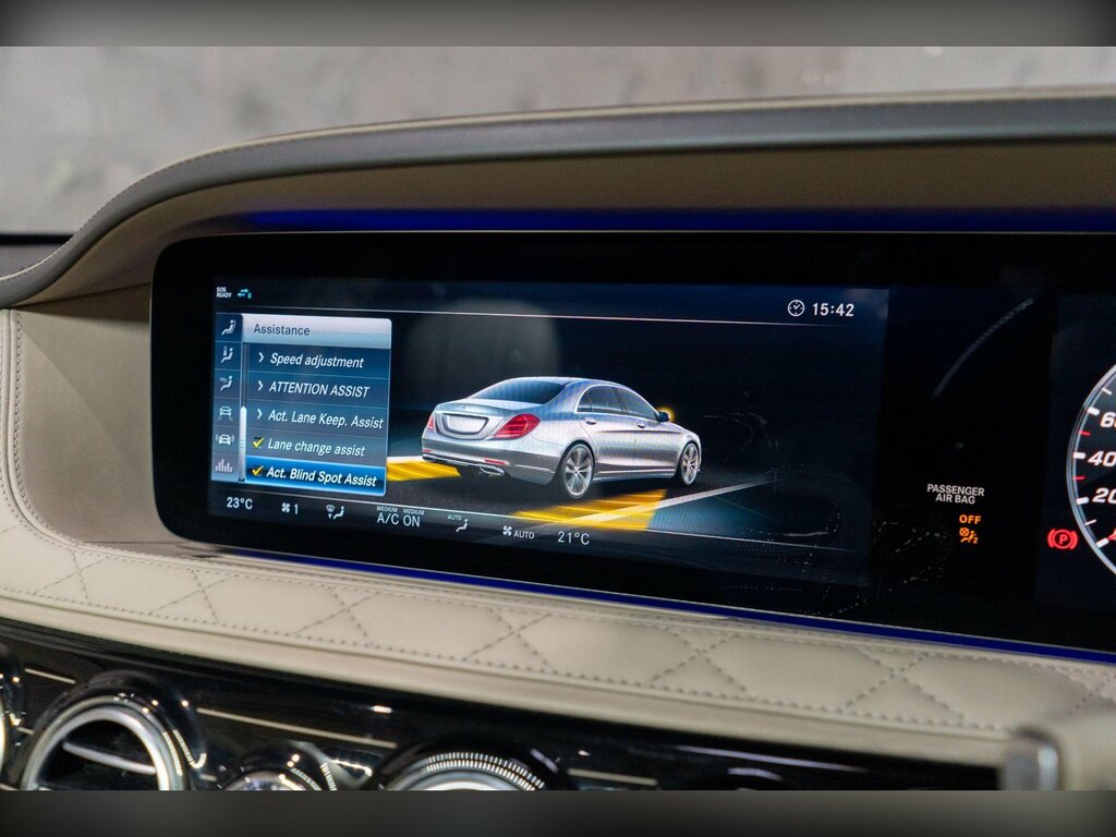 Mercedes-Benz Maybach S Class S 650 Maybach Blue #33