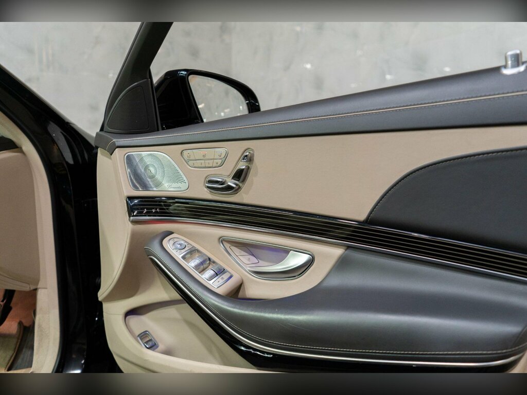 Mercedes-Benz Maybach S Class S 650 Maybach Blue #37
