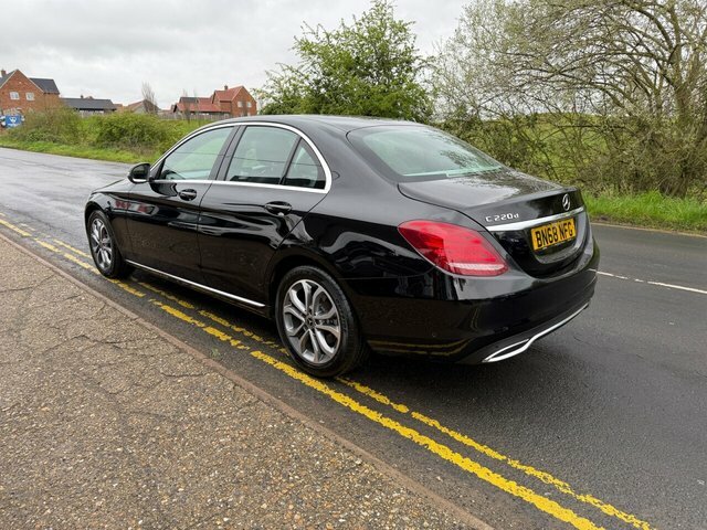 Mercedes-Benz C Class 2.1 C220d Sport Saloon G-tronic Euro 6 BN68NFG Black #4