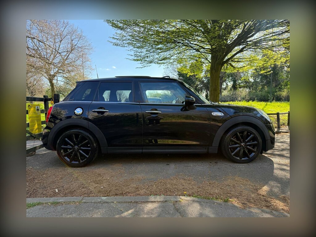 Mini Hatch 2.0 Cooper S Hatchback Euro 6 Ss LT66PWO Black #2