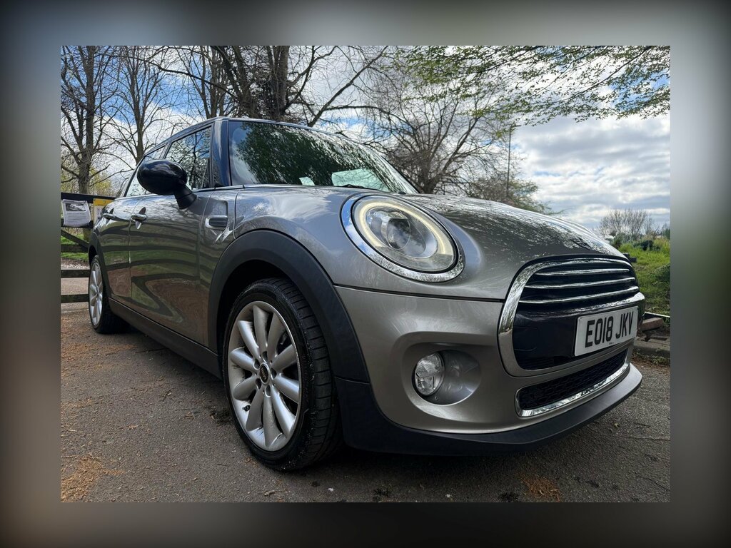Mini Hatch 1.5 Cooper Hatchback Steptronic Euro 6 Silver