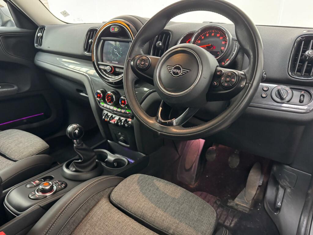 Mini Countryman 2.0 Cooper D All4 Euro 6 Ss NV19KBK Grey #3