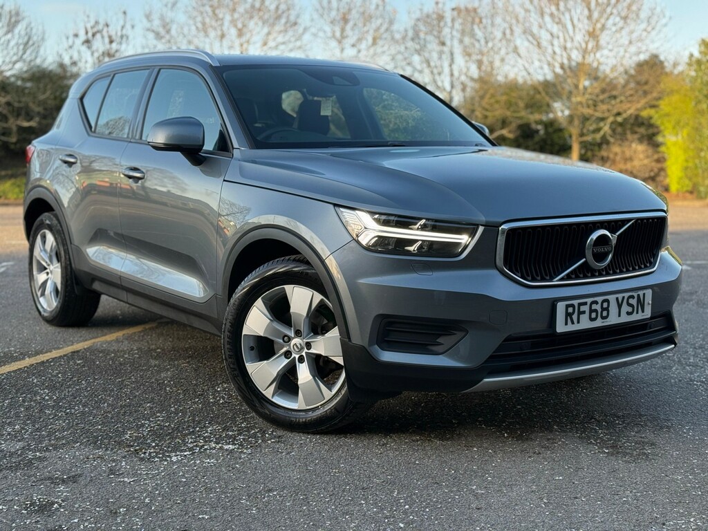 Volvo XC40 2.0 Momentum D3 2019 Grey