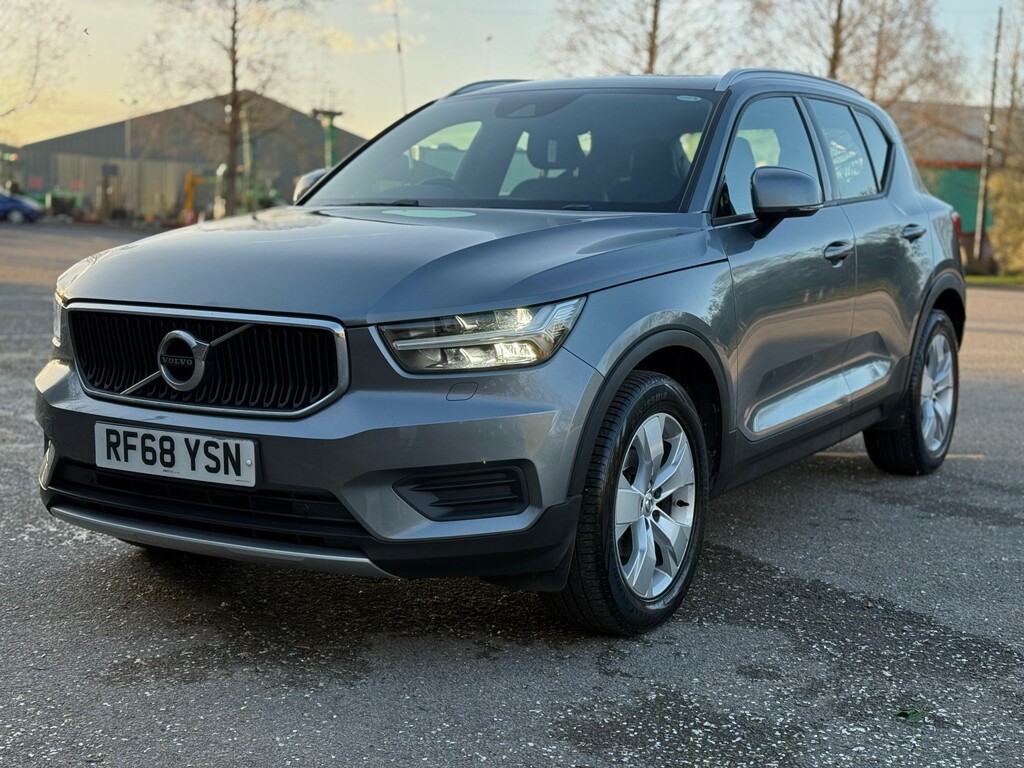 Volvo XC40 2.0 Momentum D3 2019 RF68YSN Grey #4