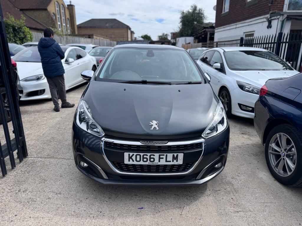 Peugeot 208 1.2 Puretech Allure Euro 6 K066FLM Grey #2