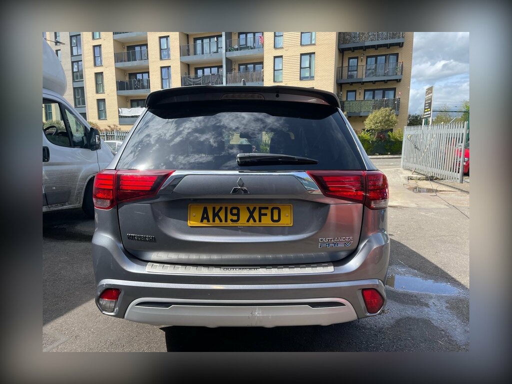Mitsubishi Outlander 2.4H Twinmotor 13.8Kwh 4H Cvt 4Wd Euro 6 Ss AK19XFO Grey #4