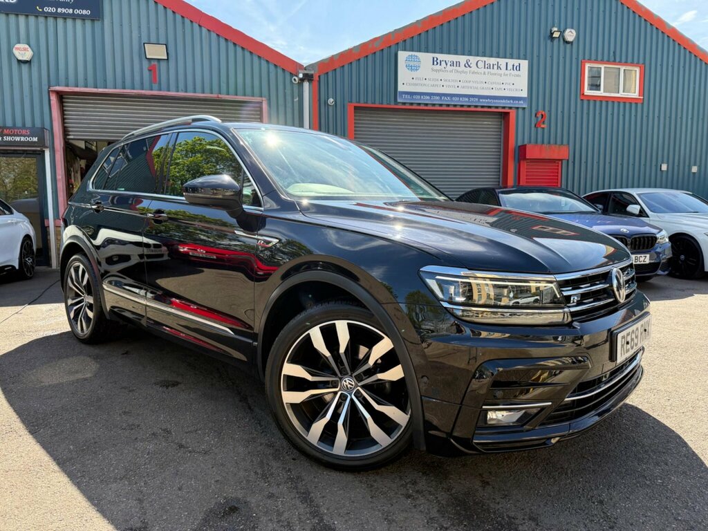 Volkswagen Tiguan 1.5 Tsi Evo R-line Tech Dsg Euro 6 Ss RE69RNX Black #3