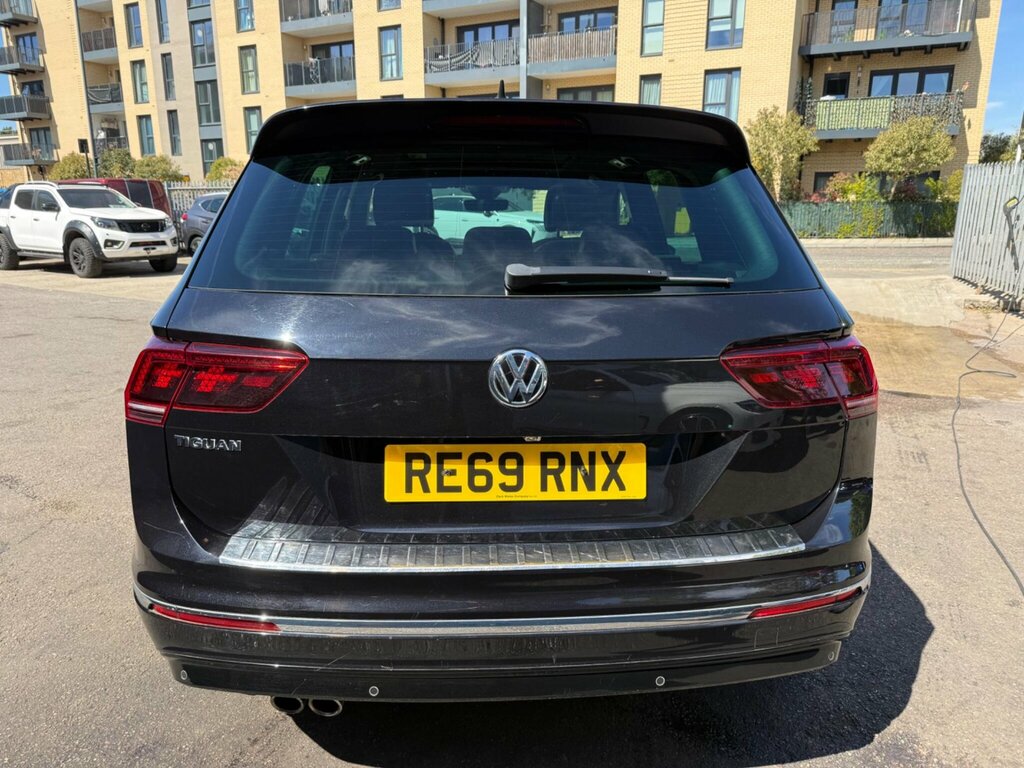 Volkswagen Tiguan 1.5 Tsi Evo R-line Tech Dsg Euro 6 Ss RE69RNX Black #4