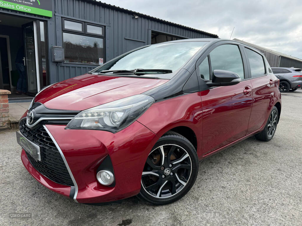 Toyota Yaris 1.33 Vvt-i Design Black