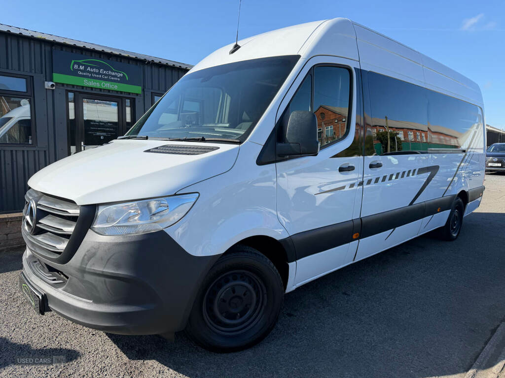 Mercedes-Benz Sprinter Motorhome 3.5T H2 Van White