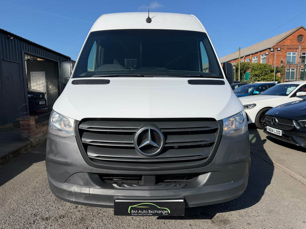 Mercedes-Benz Sprinter Motorhome 3.5T H2 Van KV68URZ White #3