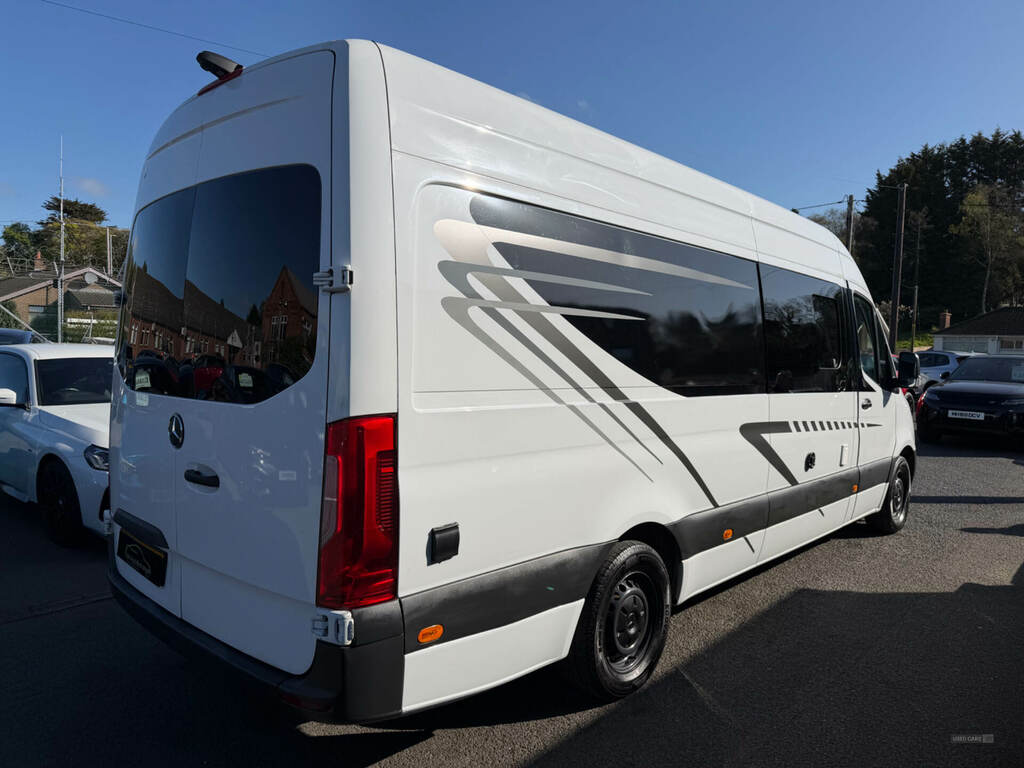 Mercedes-Benz Sprinter Motorhome 3.5T H2 Van KV68URZ White #6