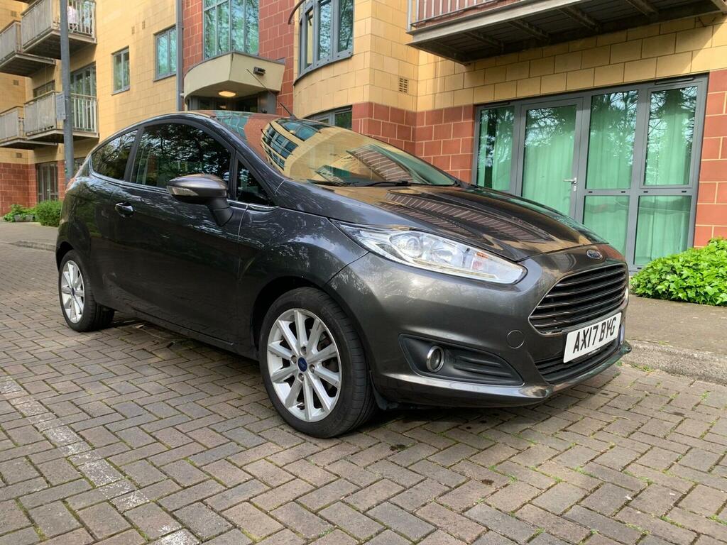 Ford Fiesta 1.0T Ecoboost Titanium Euro 6 Ss 201717 Grey