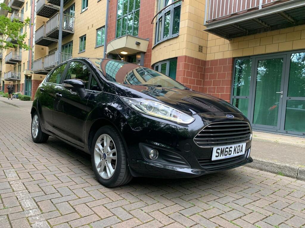 Ford Fiesta 1.0T Ecoboost Zetec Euro 6 Ss 201666 Black