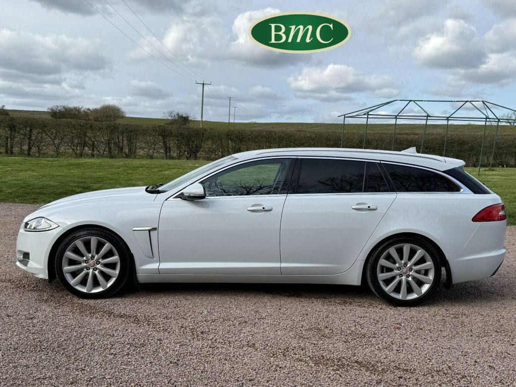 Jaguar XF 2.2D Portfolio Sportbrake Euro 5 S S SY15TXX White #4