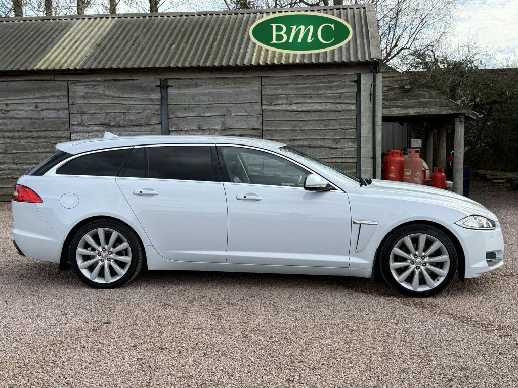 Jaguar XF 2.2D Portfolio Sportbrake Euro 5 S S SY15TXX White #2