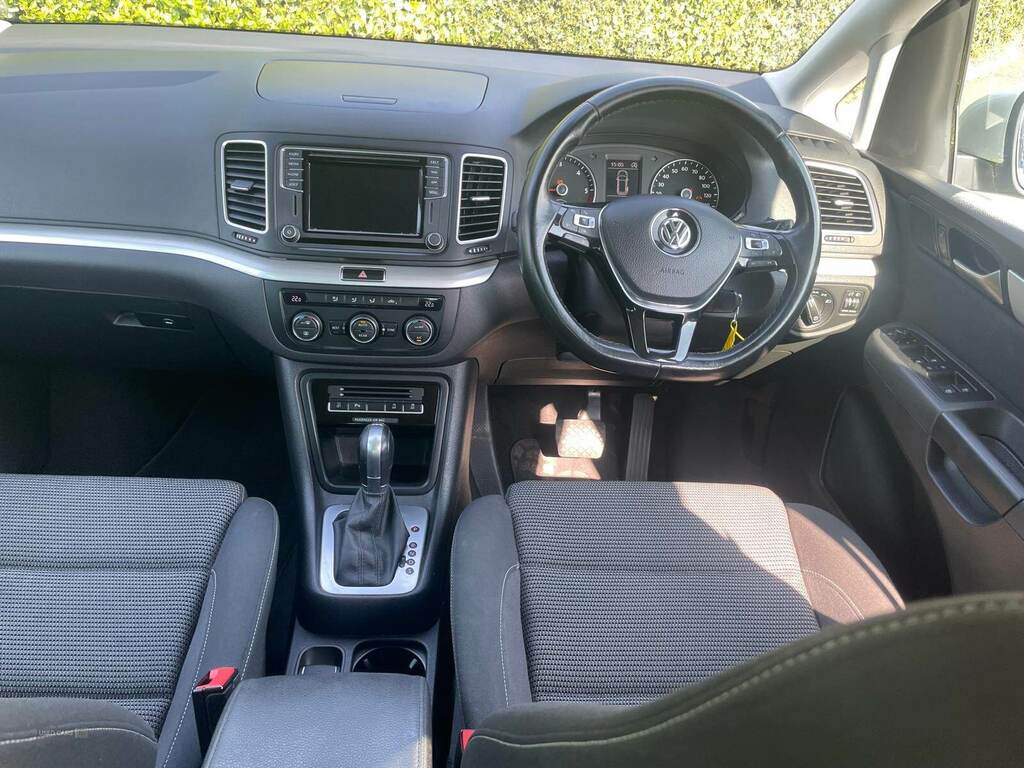Volkswagen Sharan 2.0 Tdi Scr 150 Se Nav Dsg Silver #5