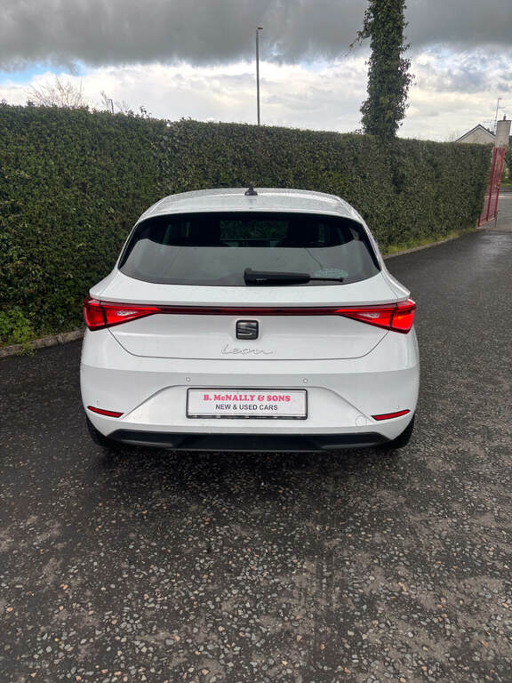 Seat Leon 2.0 Tdi Se Dynamic SRZ7980 White #4