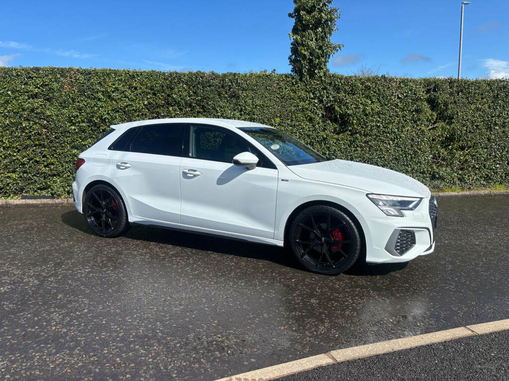 Audi A3 30 Tfsi S Line White