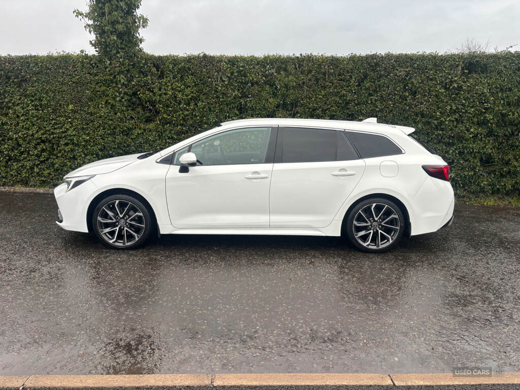 Toyota Corolla 2.0 Hybrid Excel Cvt AMZ8344 White #3