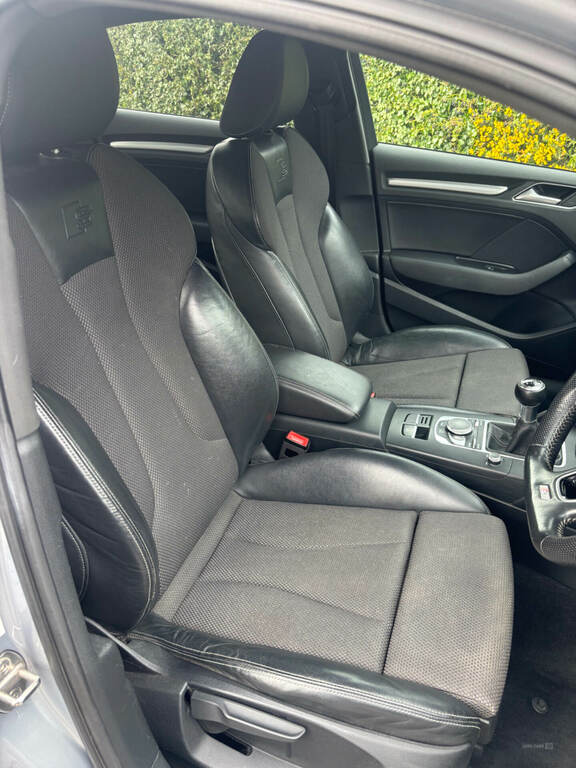 Audi A3 1.6 Tdi S Line ET66TUP Silver #5