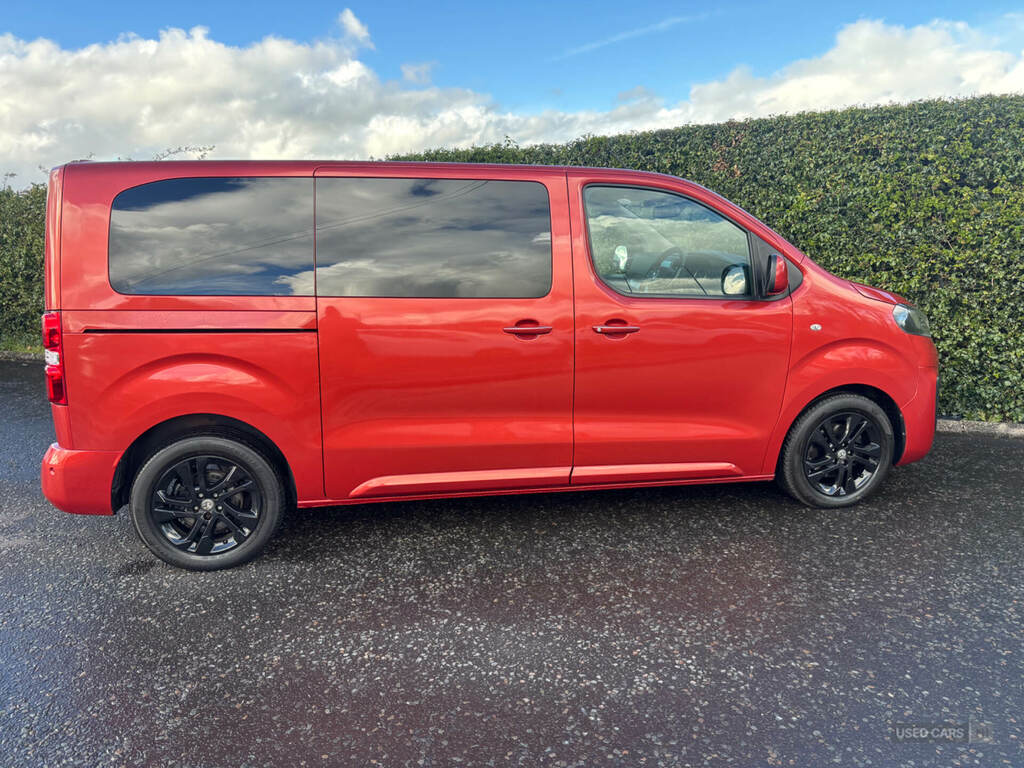 Vauxhall Vivaro Life 2.0 Turbo D 180Ps Elite M Red #2