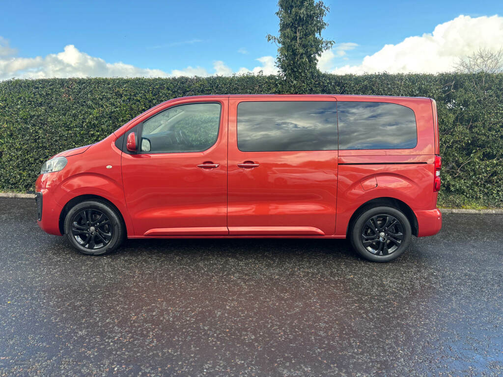 Vauxhall Vivaro Life 2.0 Turbo D 180Ps Elite M Red #5
