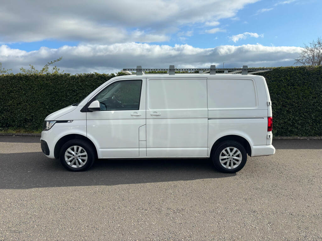 Volkswagen Transporter 2.0 Tdi 110 Highline Van FN20LNA White #3