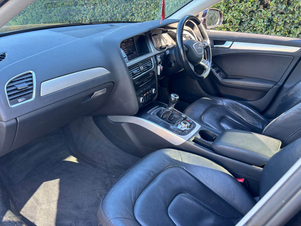 Audi A4 2.0 Tdie Se Technik PJ64PTU Grey #4