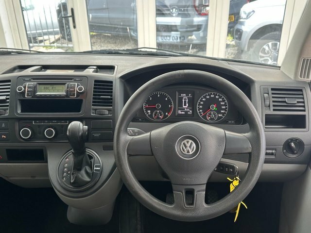 Volkswagen Transporter Shuttle 2.0 Td T30 Se Minibus Dsg L1 H1 211 G Silver #4