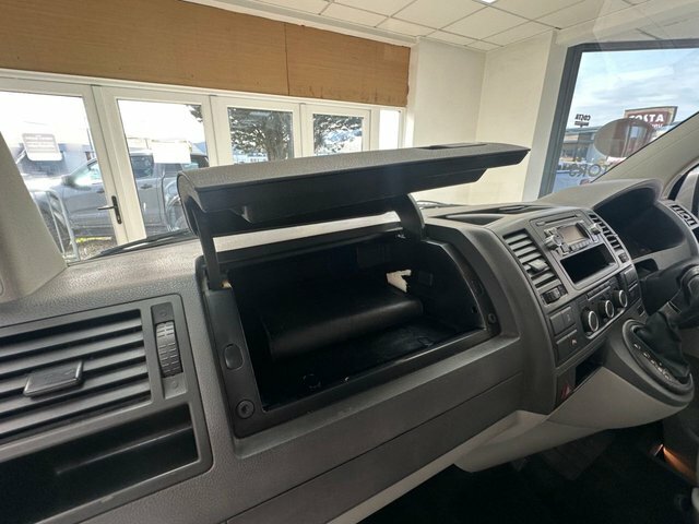 Volkswagen Transporter Shuttle 2.0 Td T30 Se Black #48