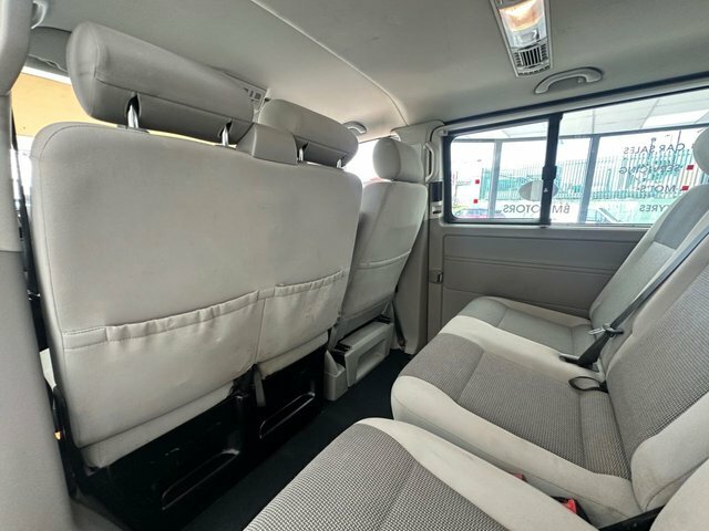Volkswagen Transporter Shuttle 2.0 Td T30 Se Black #44