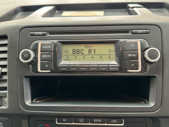 Volkswagen Transporter Shuttle 2.0 Td T30 Se Black #23