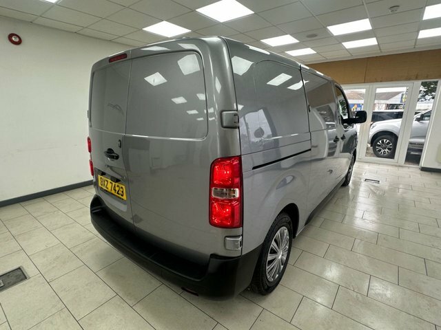 Vauxhall Vivaro 1.5 Turbo D 2700 Dynamic Panel Van 6Dr Manu OXZ7423 Grey #6
