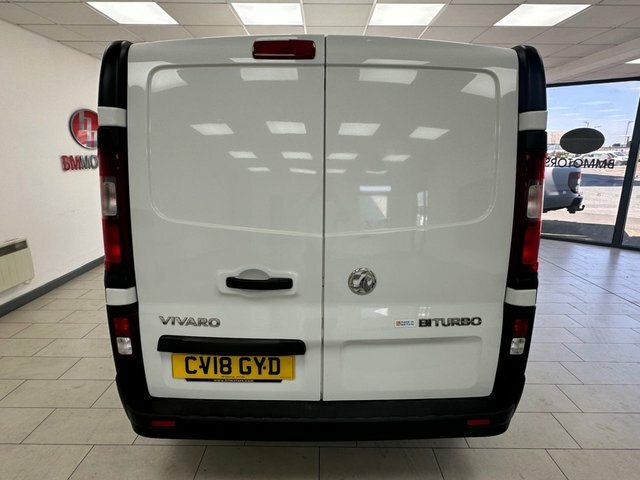 Vauxhall Vivaro 1.6 Cdti 2900 Biturbo Ecotec Panel Van CV18GYD White #4
