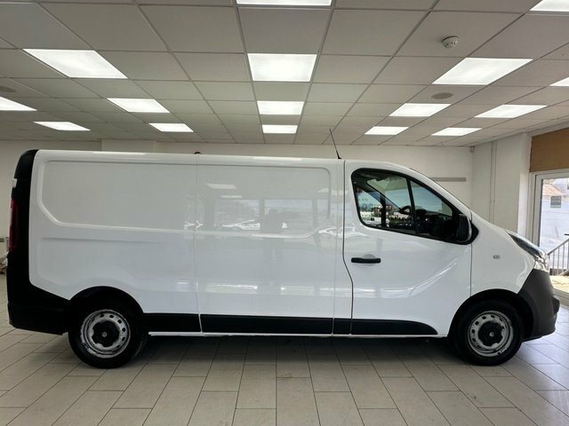 Vauxhall Vivaro 1.6 Cdti 2900 Biturbo Ecotec Panel Van CV18GYD White #2