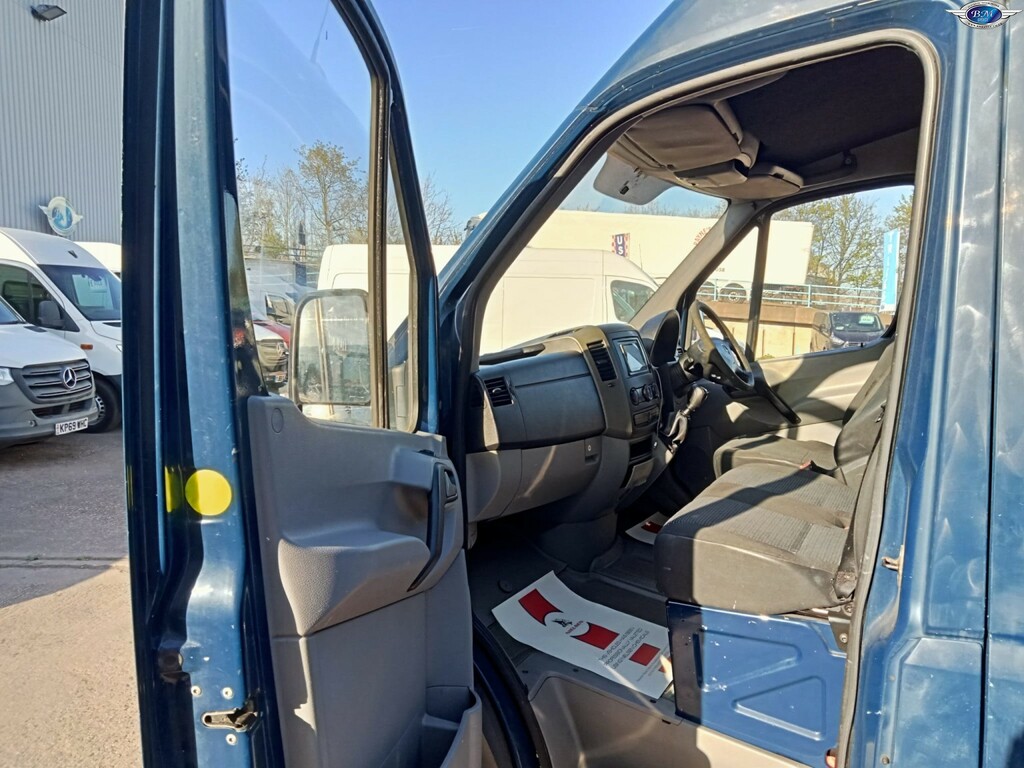 Mercedes-Benz Sprinter 209 Cdi Blue #11