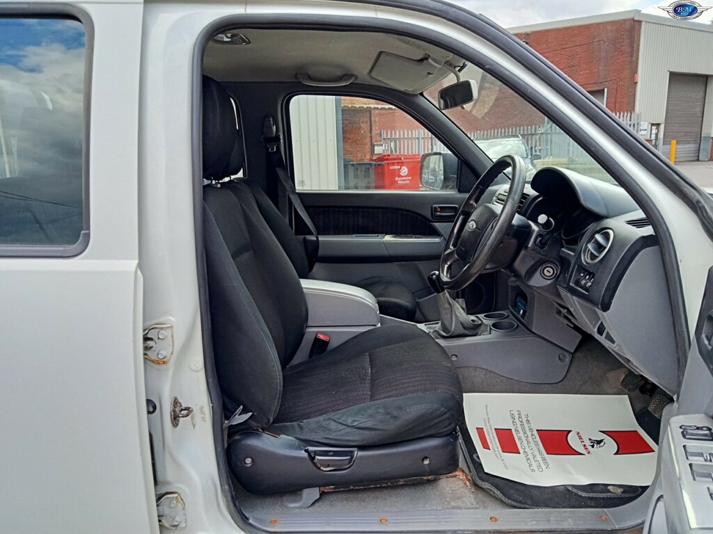 Ford Ranger 2.5 Tdci Thunder 2011 Blue #13