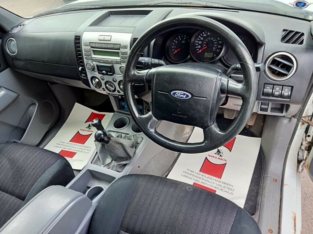 Ford Ranger 2.5 Tdci XL 2011 FG11WTU White #2