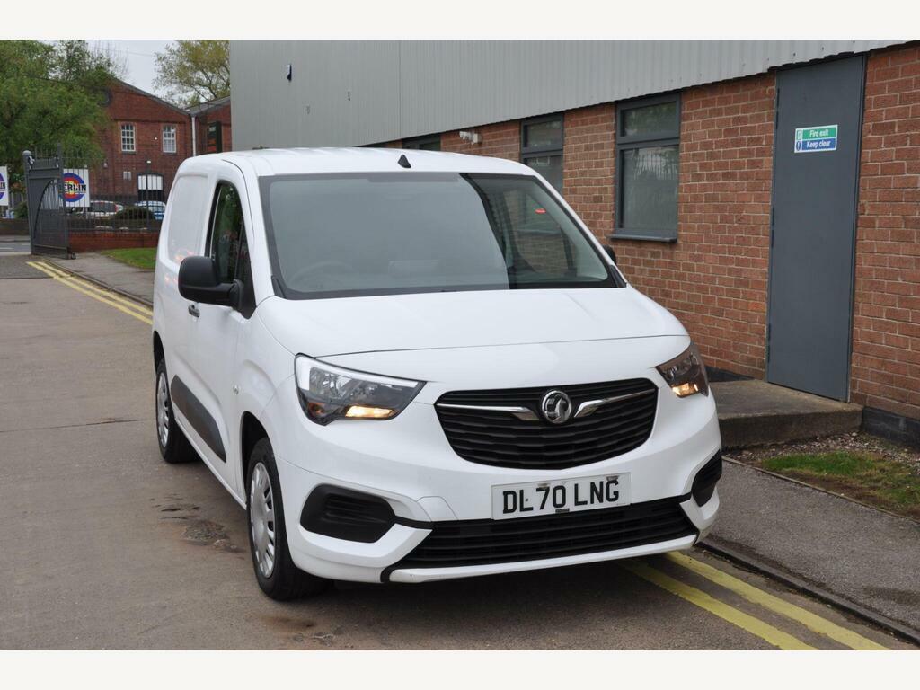 Vauxhall Combo 1.6 Turbo D 2300 Sportive L1 H1 Euro 6 S S DL70LNG White #6