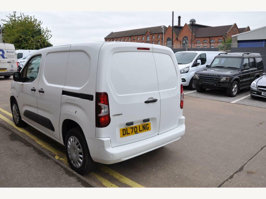 Vauxhall Combo 1.6 Turbo D 2300 Sportive L1 H1 Euro 6 S S DL70LNG White #3