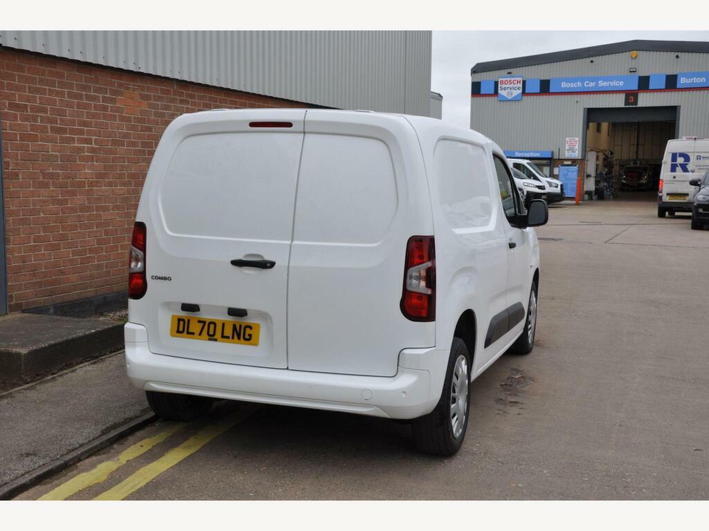 Vauxhall Combo 1.6 Turbo D 2300 Sportive L1 H1 Euro 6 S S DL70LNG White #4