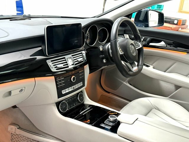 Mercedes-Benz CLS Cls220d Amg Line Premium Blue #4