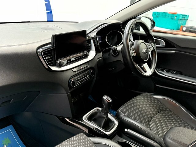 Kia Ceed T-gdi 3 Hatchback Grey #4