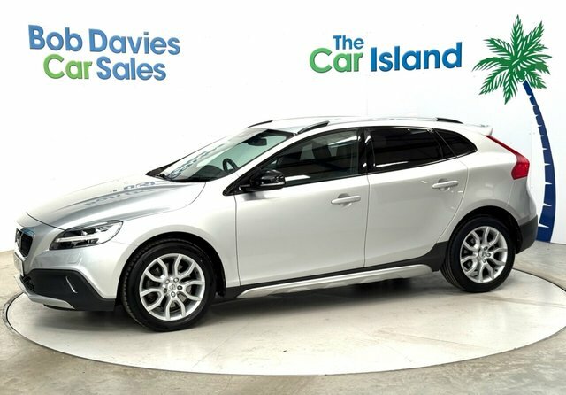 Volvo V40 Cross Country D3 Pro Hatchback FY18PJJ Silver #5