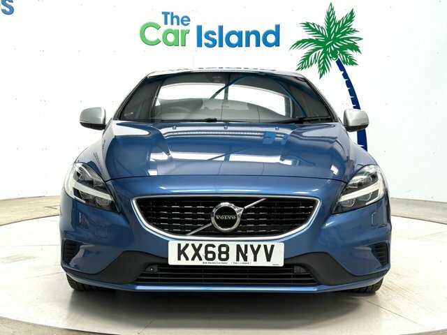Volvo V40 D3 R-design Pro Hatchback KX68NYV Blue #2