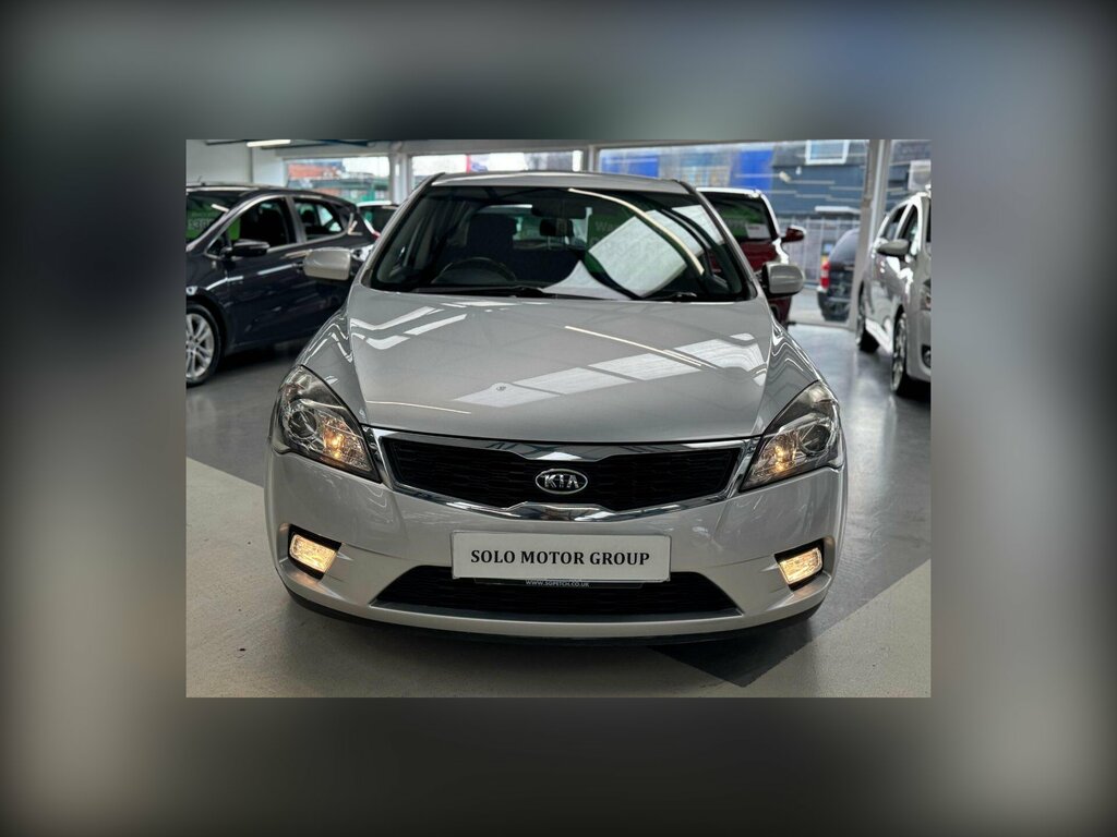 Kia Ceed 1.6 2 Hatchback Euro 4 124 Bhp Silver #4