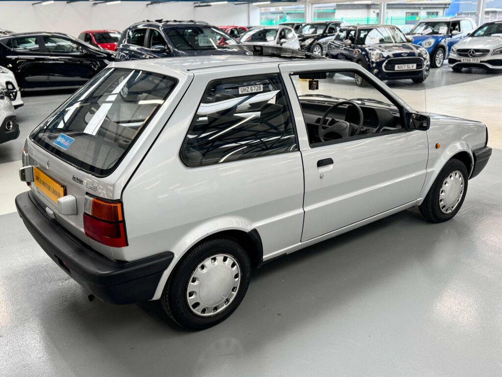 Nissan Micra Micra Gs Red #12
