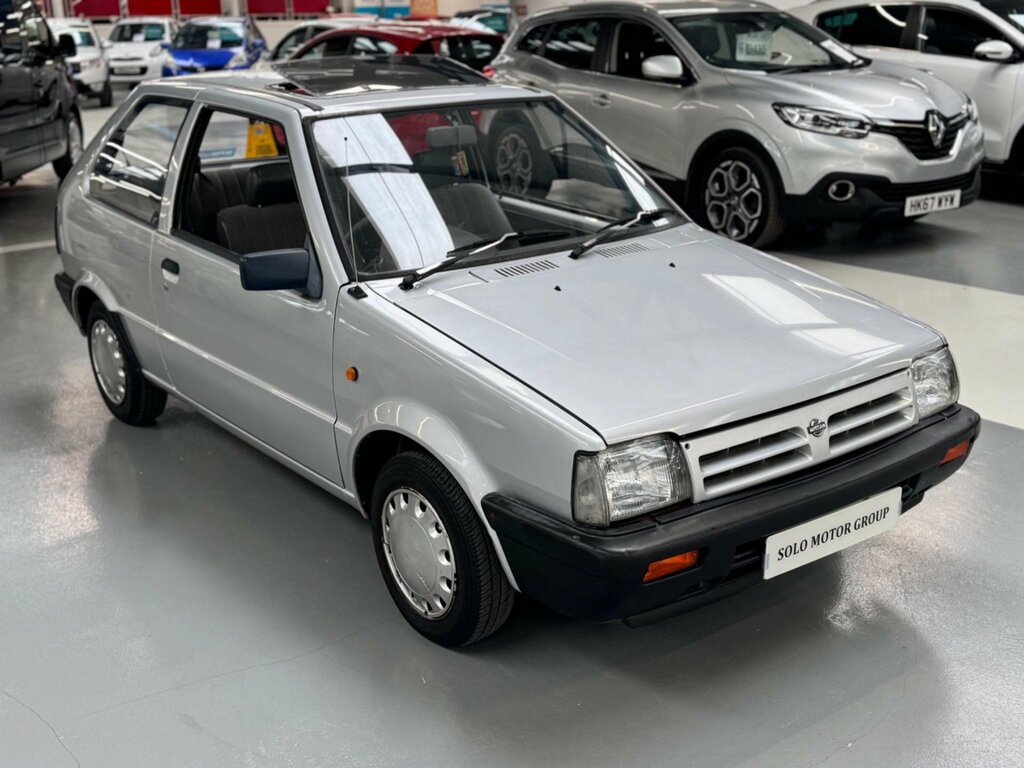 Nissan Micra Micra Gs Red #15